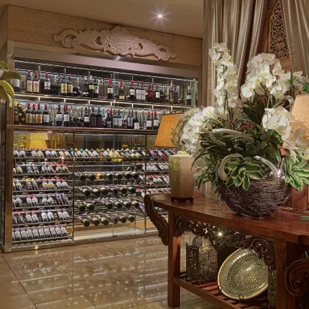 Royal Garden Villas, Luxury Hotel