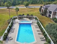 Very Nice & Lovely 3 Bed, 2 Bath Condo 1st Floor, Community Pool, Quiet Area.