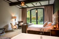 ランドゴード オーバステ ホフ オランダ公開大学周辺のホテル