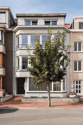 Let's Go De Panne Hotels near Plopsaland De Panne