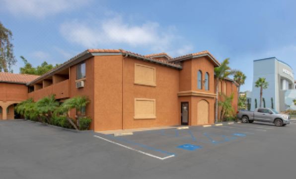 Quality Inn & Suites Oceanside Near Camp Pendleton