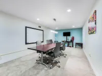 The Blu Hotel Blue Ash Cincinnati, Ascend Hotel Collection Hotéis em Blue Ash