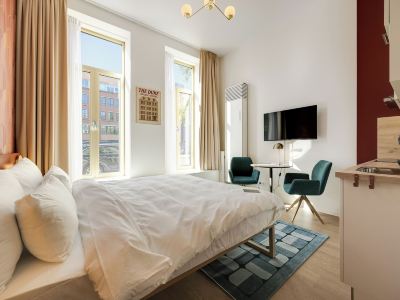 Duke Studio Hotel