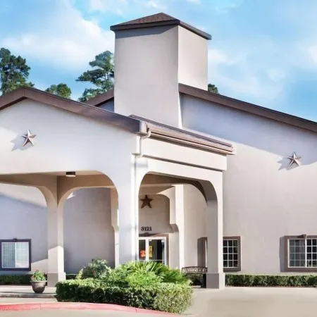 The Piney Woods Inn