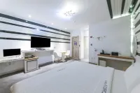 Gunsan Hotel Acro