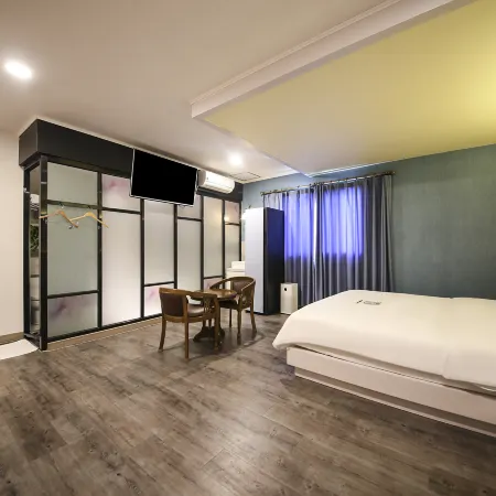GoldenRoot Hotel in Gimhae