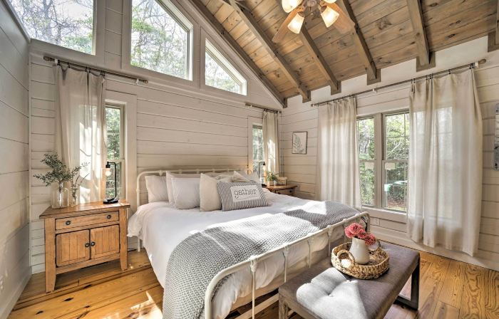 Ideal for Families! Lake Toxaway Getaway w/ Deck