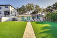 Riverfront Home w/ Putting Green & Boat Dock! - Homestays