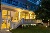 Blue Bay Hotel