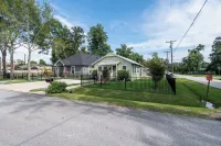 Tomball Craftman Cottage