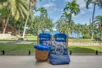 Flamingo Marina Private Beachfront Escape