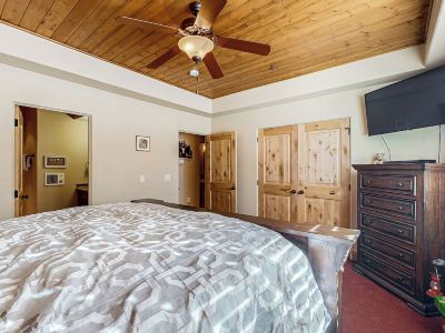 Steps to Brian Head Resort: Ski Home w/ Games