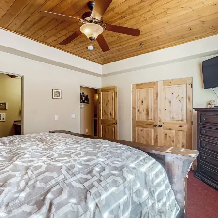 Steps to Brian Head Resort: Ski Home w/ Games