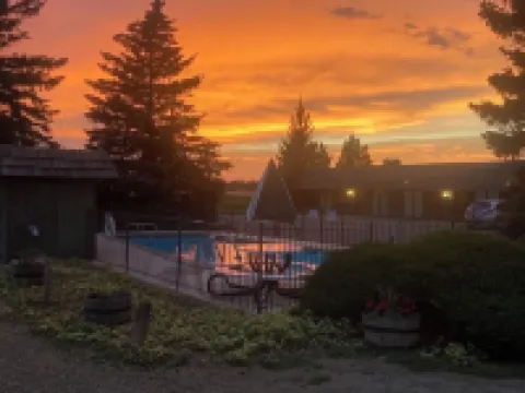 North Winds Lodge LLC Hotels in Bowman