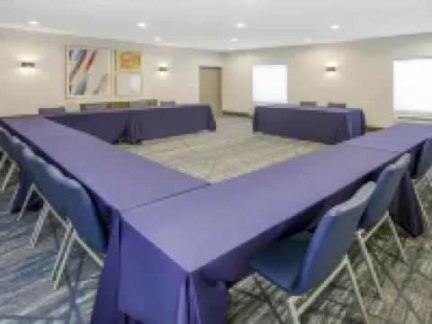 Holiday Inn Express & Suites BLOOMINGTON - NORMAL by IHG Hotels in Normal