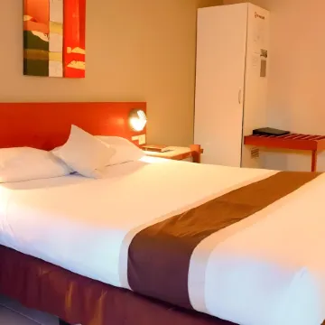 Peninsula International Hotel