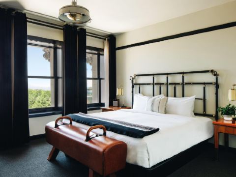 Chicago Athletic Association Hotel