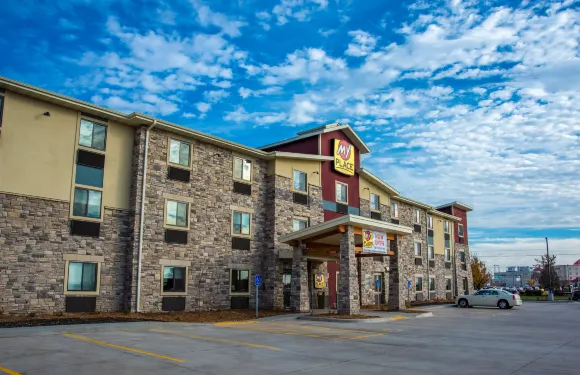 阿爾圖納德梅因我家酒店