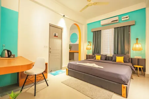 Hostel de Offlanders Rishikesh • Stay • Connect • Explore