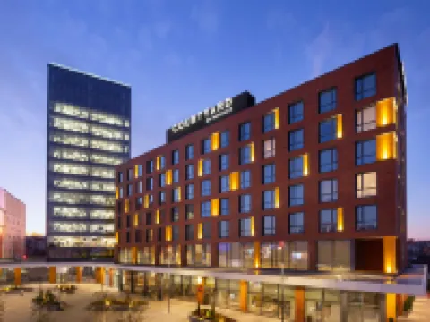 Courtyard Chisinau โรงแรมในคีชีเนา