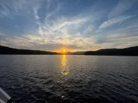 Welcome to Ledgerock, A 3-bedroom Lake Front house on The Great Sacandaga Lake.