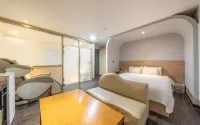 Guri C Boutique Hotel