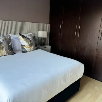 2 Bedroom Apartment Near Monte Casino
