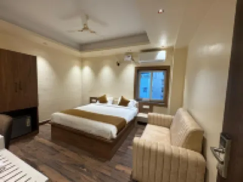 Hotel Jasraj Inn