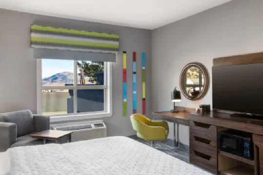 ハンプトン イン バイ ヒルトン カムループス