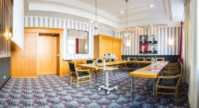 โรงแรมกรือเนา