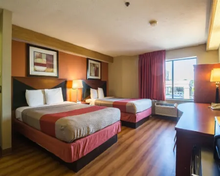 โมเทล 6 อินเดียแนโพลิส อินดีแอนา - สนามบิน โรงแรมในอินเดียแนโพลิส