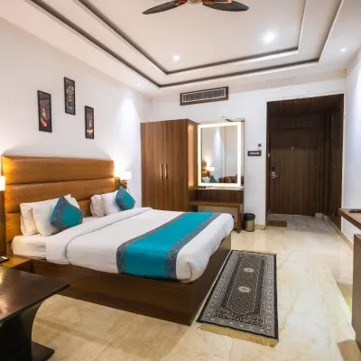 Hotel Kalawati Palace Hotels near Sainik Canteen (Retired Paramilitary Canteen)