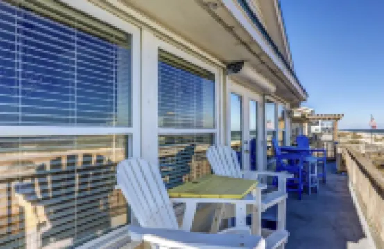 Spacious Beachfront Home w/Deck, Balcony, Central A/C, Washer/Dryer, and WiFi