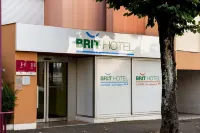 卡奧爾-勒弗朗斯 Brit Hotel酒店 - 停車場