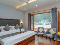 OnlyStay River Pine Kasol Hotels in Sosan