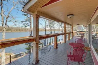 Lake Dardanelle Home w/ Dock! Fish On-site - 3-Star