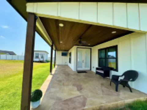 5 bedroom house near COTA AUS