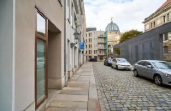 Global Living Dresden Frauenkirche