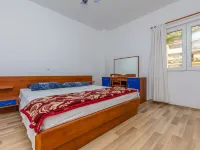 Apartment Anica Hotels in Omis