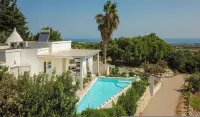 TD Casa Fusella with Panoramic Pool and Sea View - Private Pools
