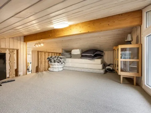 "Zafirka" - 364m from the Sea