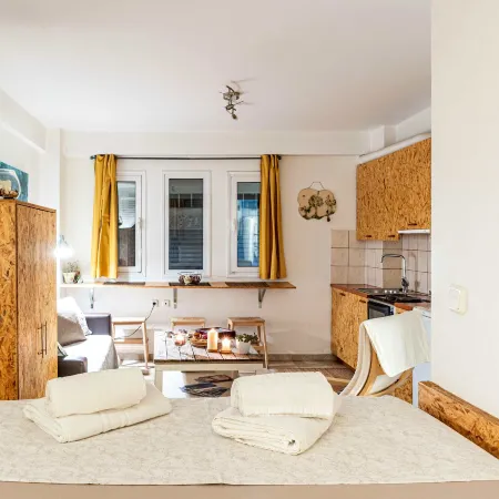 Charming Downtown Retreat with Parking Spot