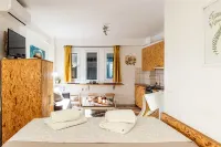 Charming Downtown Retreat with Parking Spot - 2-Star