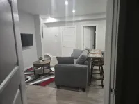 Elegant Private Suite in Edmonton North