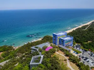 하슬라뮤지엄호텔