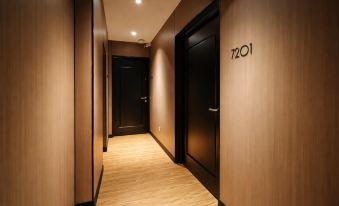 Carnarvon Suites