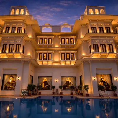 สวารูปวิลัส - โรงแรมบูทิกหน้าทะเลสาบ โรงแรมใกล้อควาเรียมอันเดอร์เดอะซัน