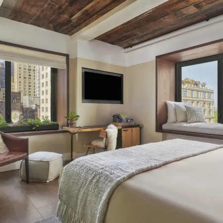 1 Hotel Central Park Отели рядом с достопримечательностью «Каток Уоллмен»