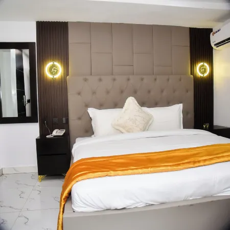 Deedee Luxury Apartments