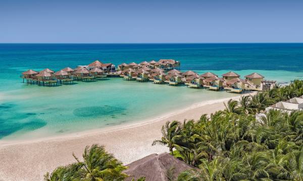 Hotel Palafitos Overwater Bungalows